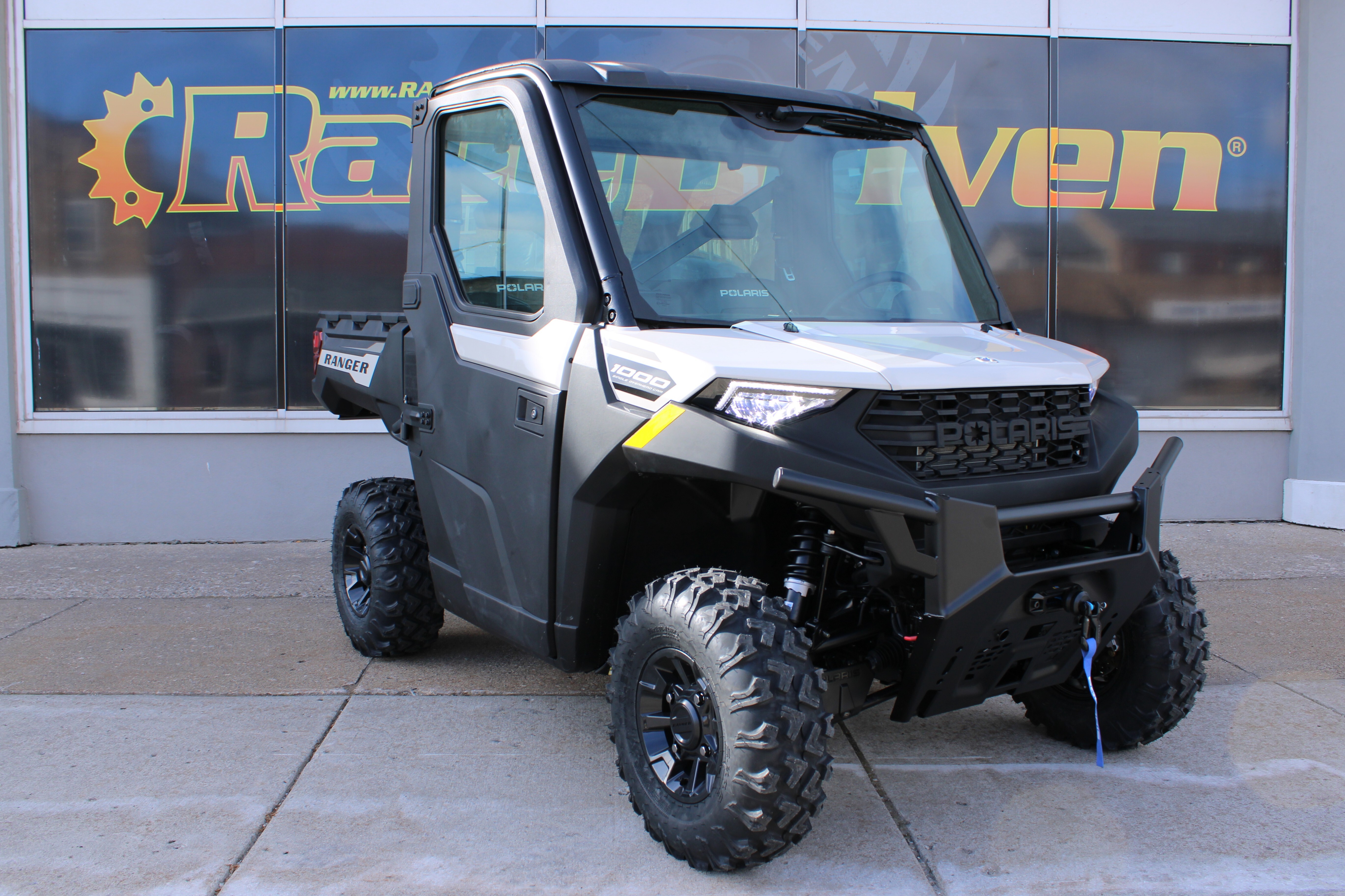 2026 Polaris RANGER 1000 CAB - MIRAGE BEIGE BASE in escanaba MI