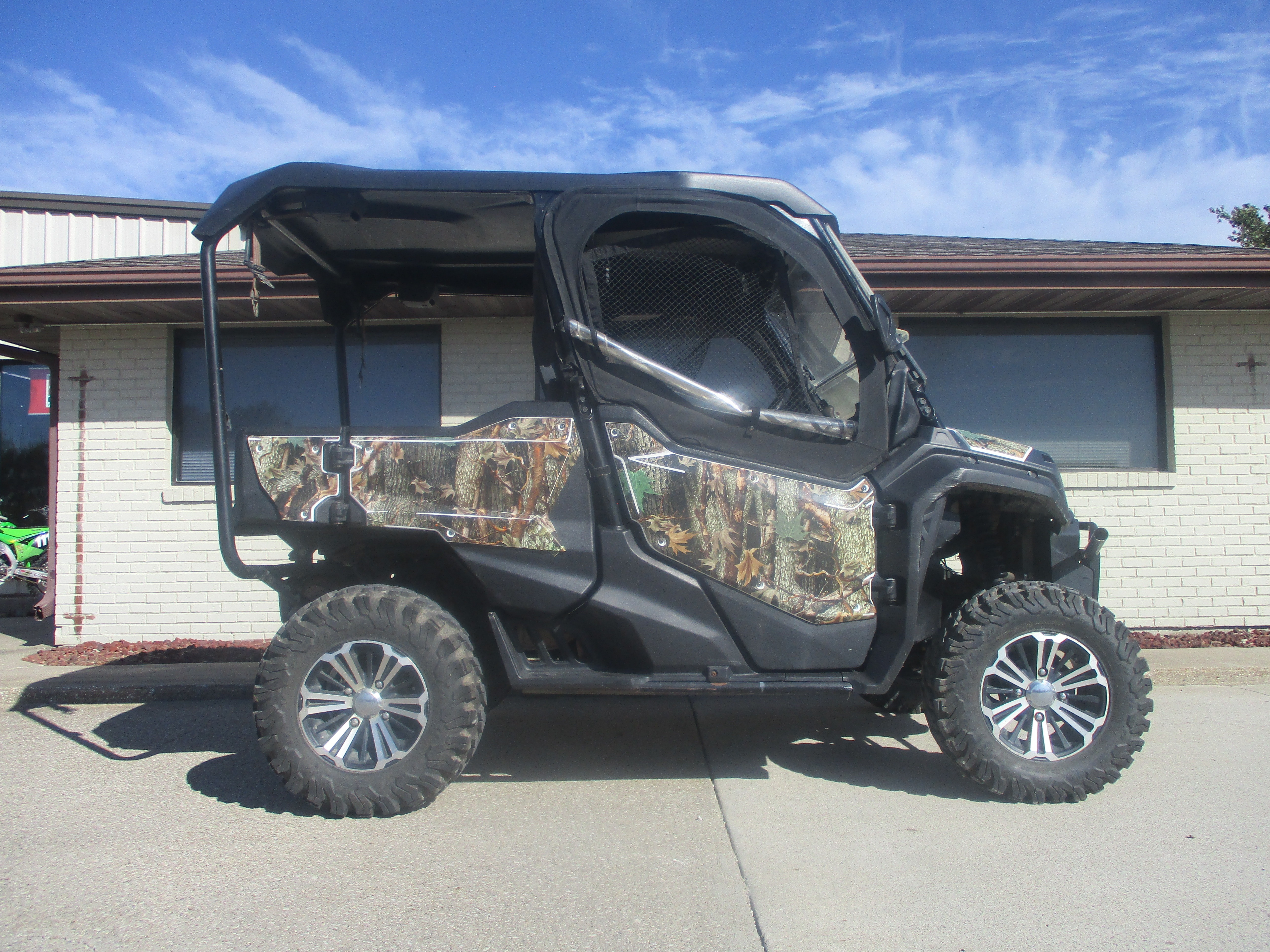 2016 Honda Pioneer 1000-5 Deluxe in winterset IA