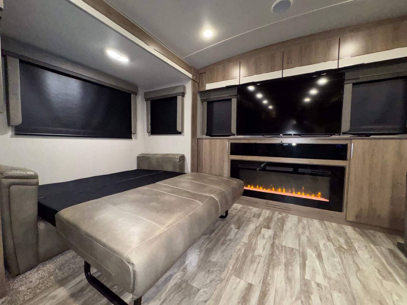 A photo of this 2020 Grand Design Imagine 3100RD