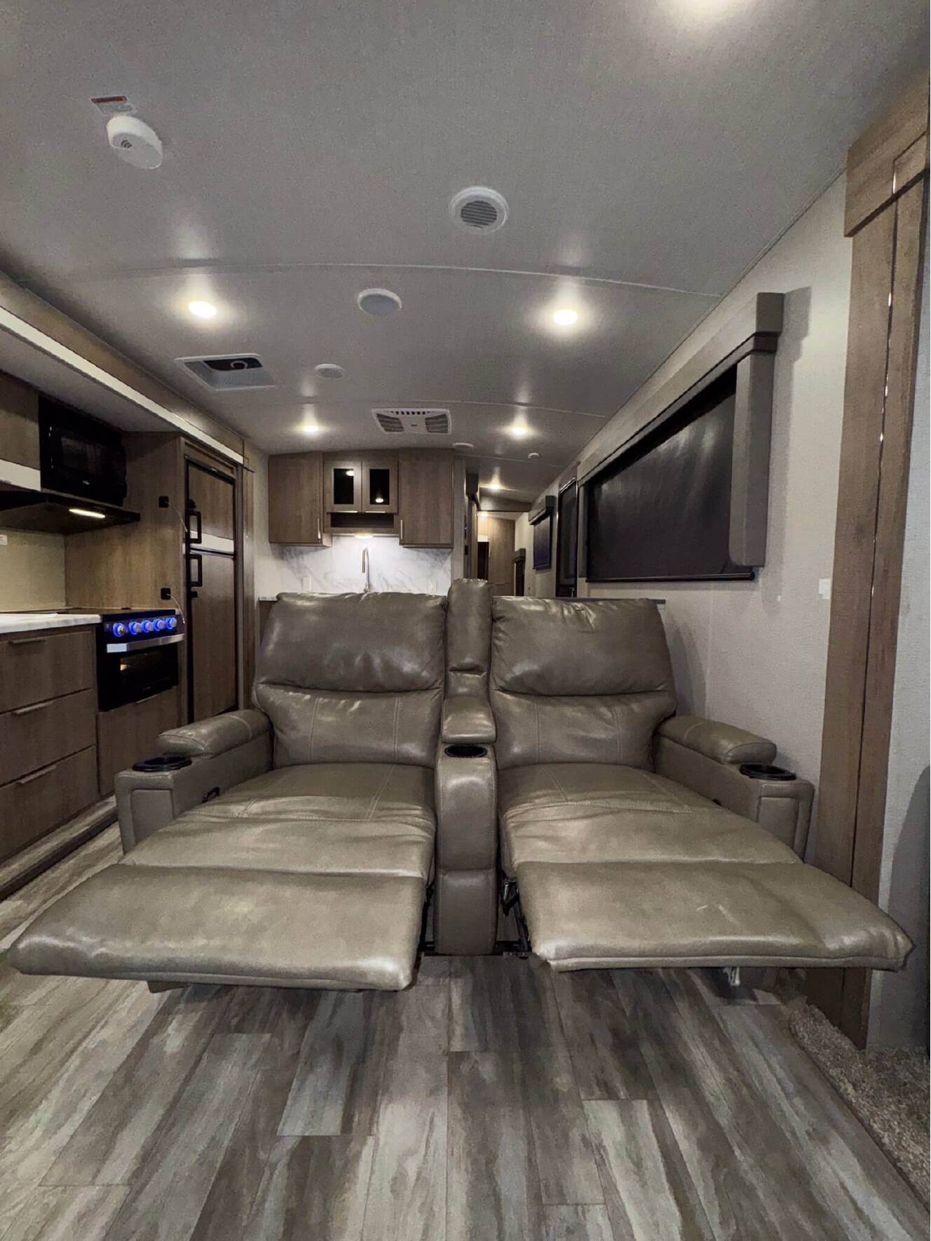 A photo of this 2020 Grand Design Imagine 3100RD