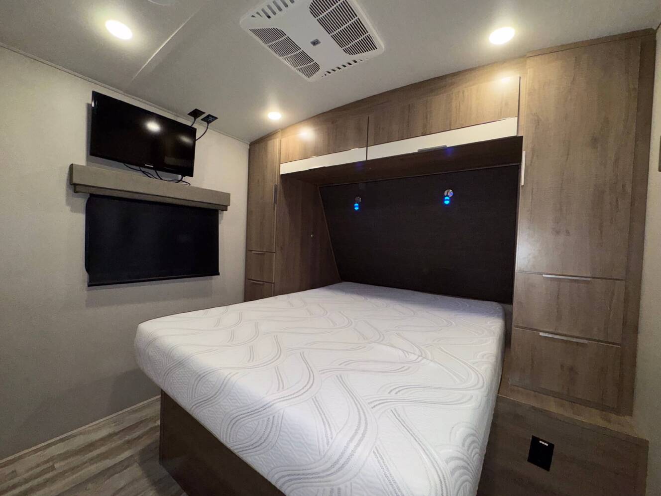 A photo of this 2020 Grand Design Imagine 3100RD
