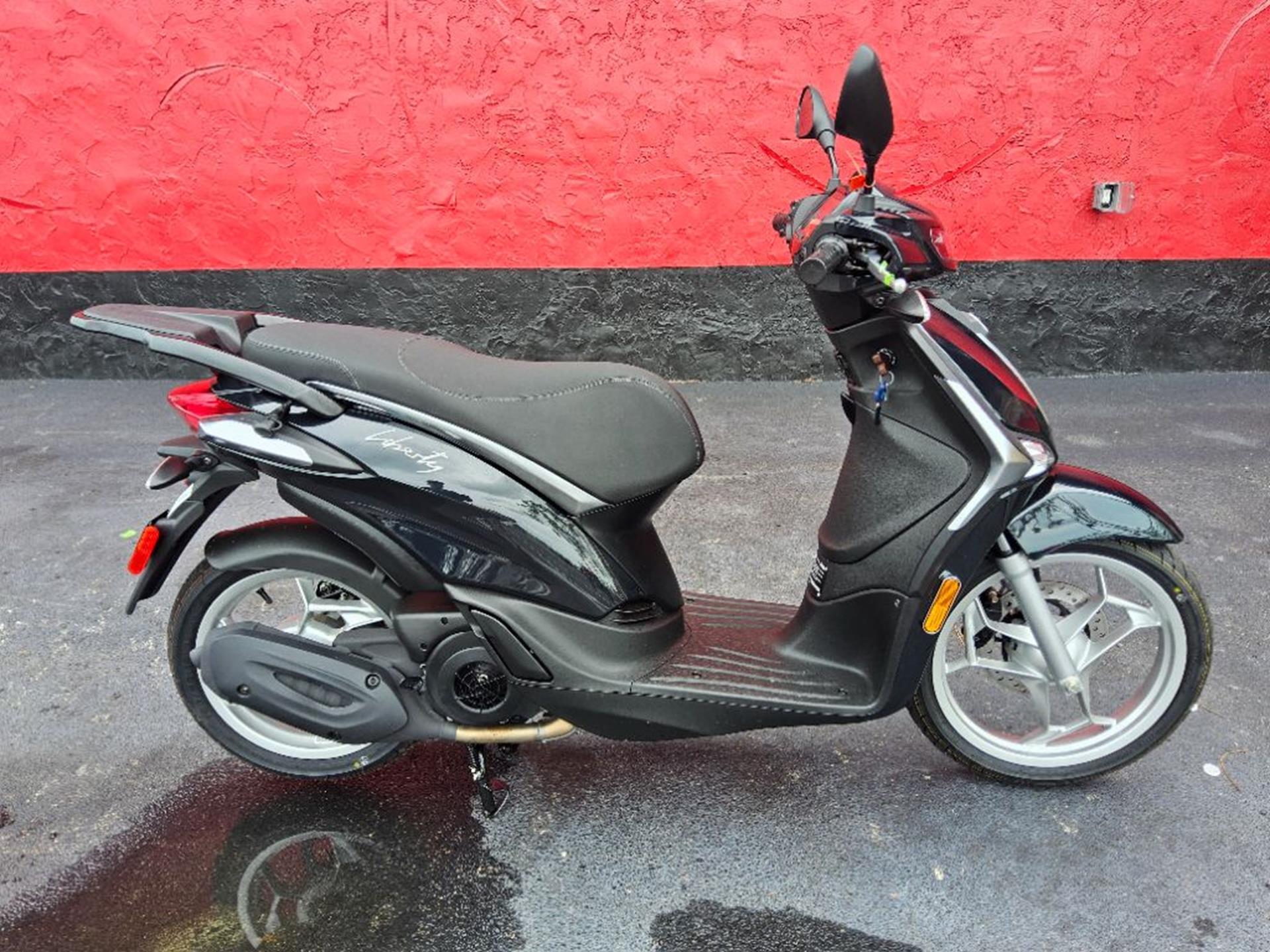2027 Piaggio Liberty 150 S 150 S in Fort Myers, FL