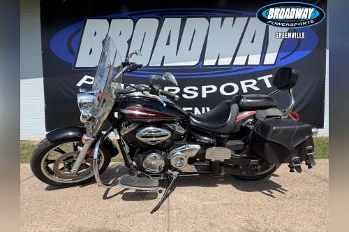 2014 Yamaha V Star 950 Tourer in greenville TX