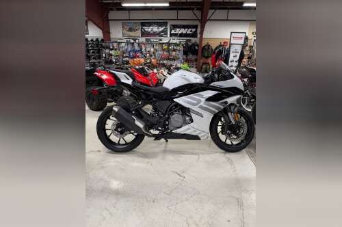2026 CFMOTO 300SS in hood river OR