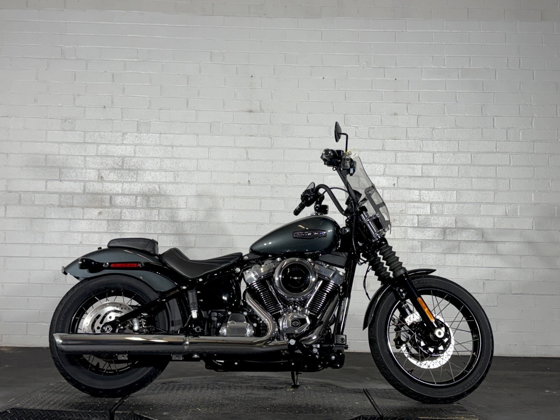 2025 Harley-Davidson Street Bob® in Winston Salem, NC