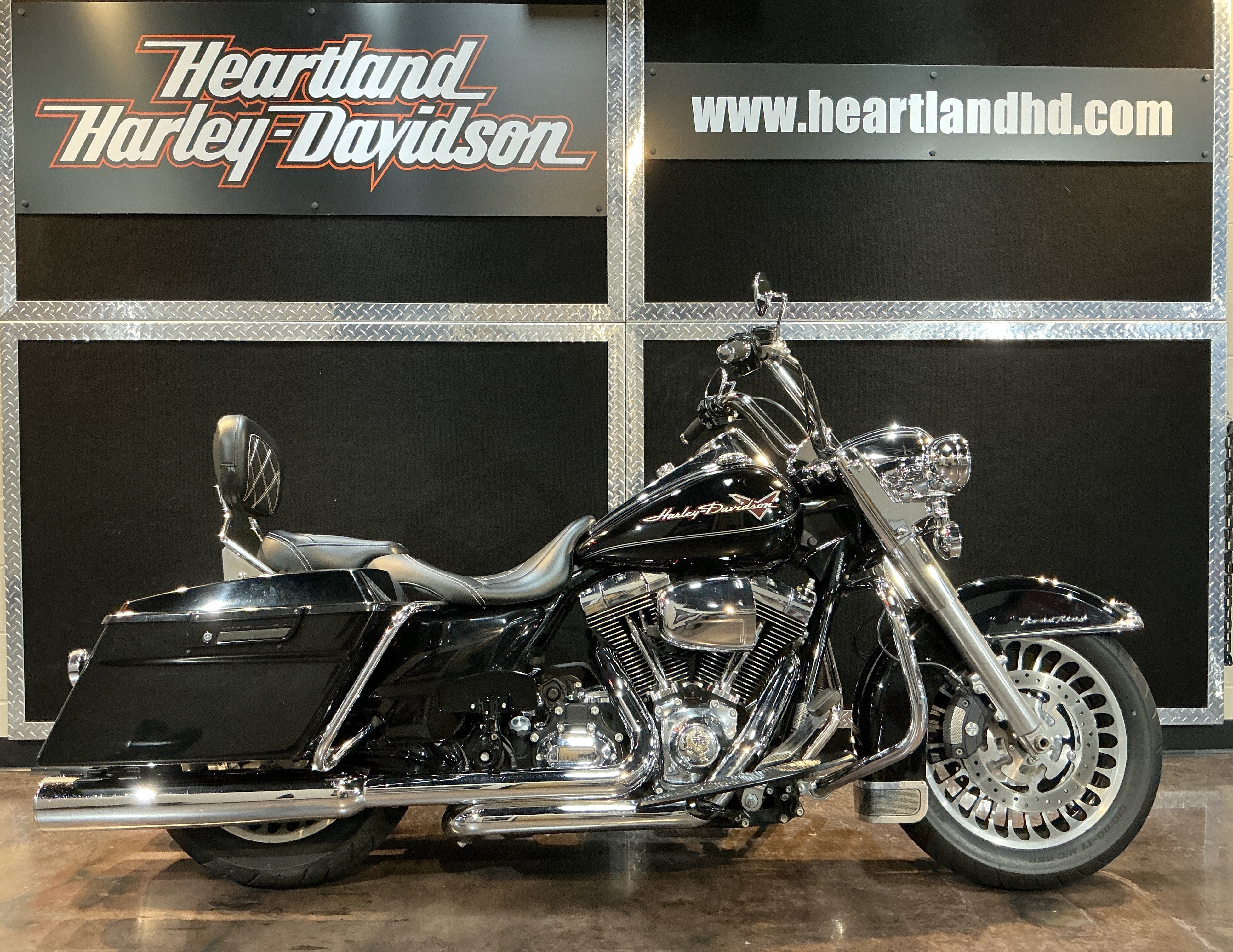 2011 Harley-Davidson Road King® in Burlington, IA