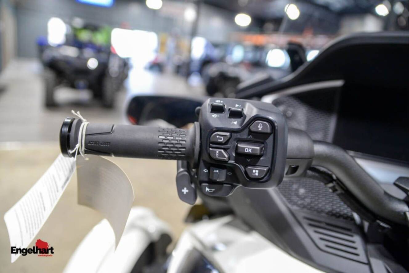 A photo of this 2026 Can-Am Spyder RT Limited