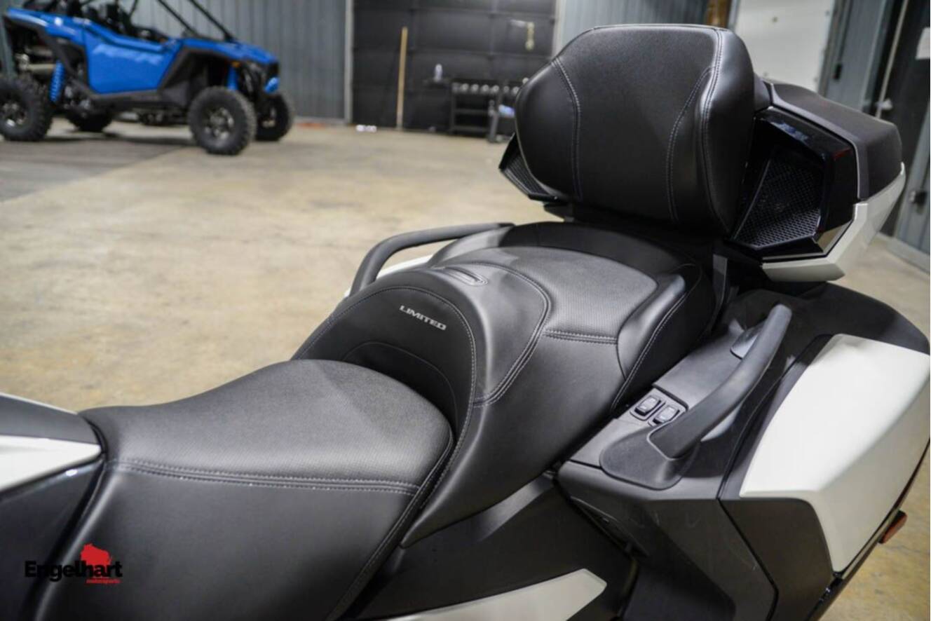 A photo of this 2026 Can-Am Spyder RT Limited