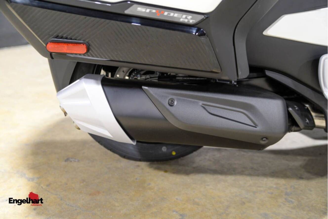 A photo of this 2026 Can-Am Spyder RT Limited