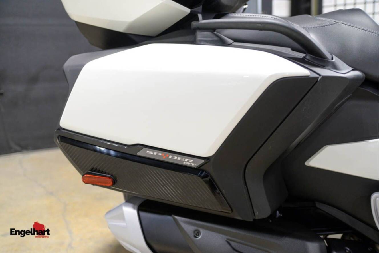 A photo of this 2026 Can-Am Spyder RT Limited