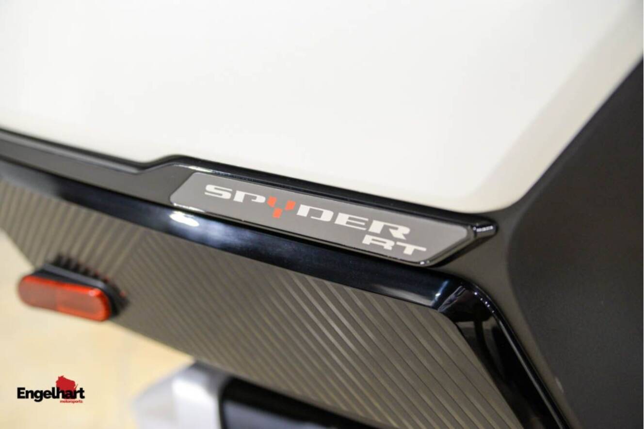 A photo of this 2026 Can-Am Spyder RT Limited