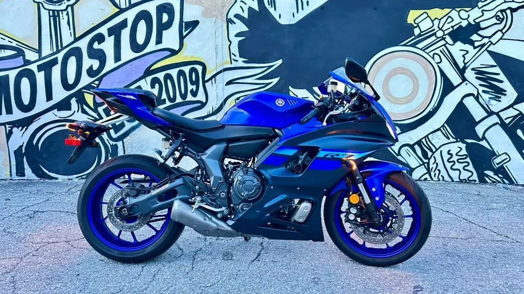 2024 Yamaha YZF R7 R7 in Miami, FL