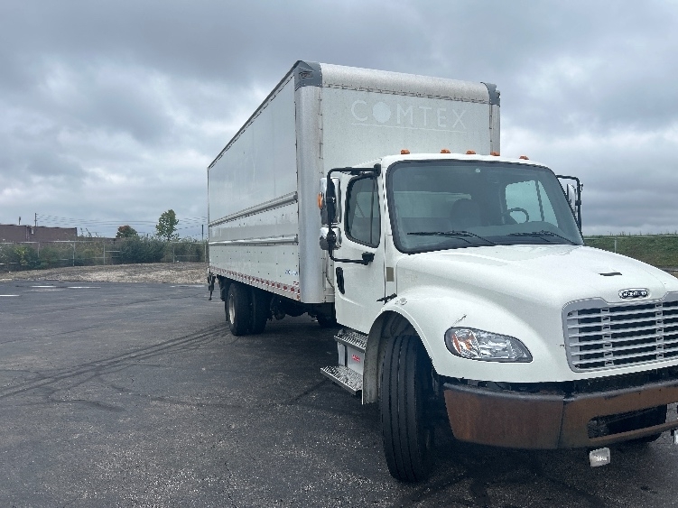 2022 FREIGHTLINER BUSINESS CLASS M2 106 in Middlefield, OH
