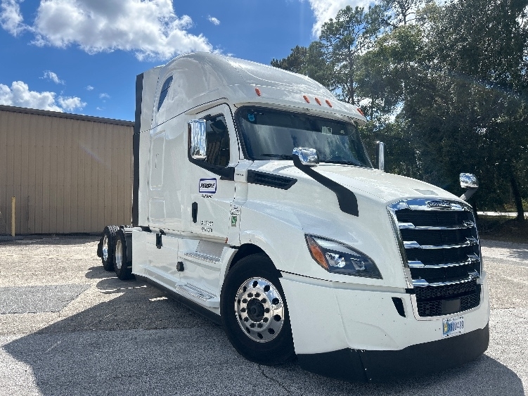 2020 FREIGHTLINER CASCADIA 126 in Tallahassee, FL