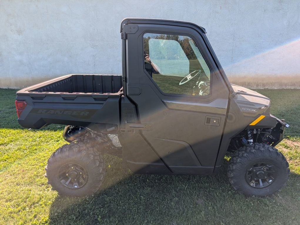 2027 Polaris Ranger 1000 CAB BASE in dimondale MI