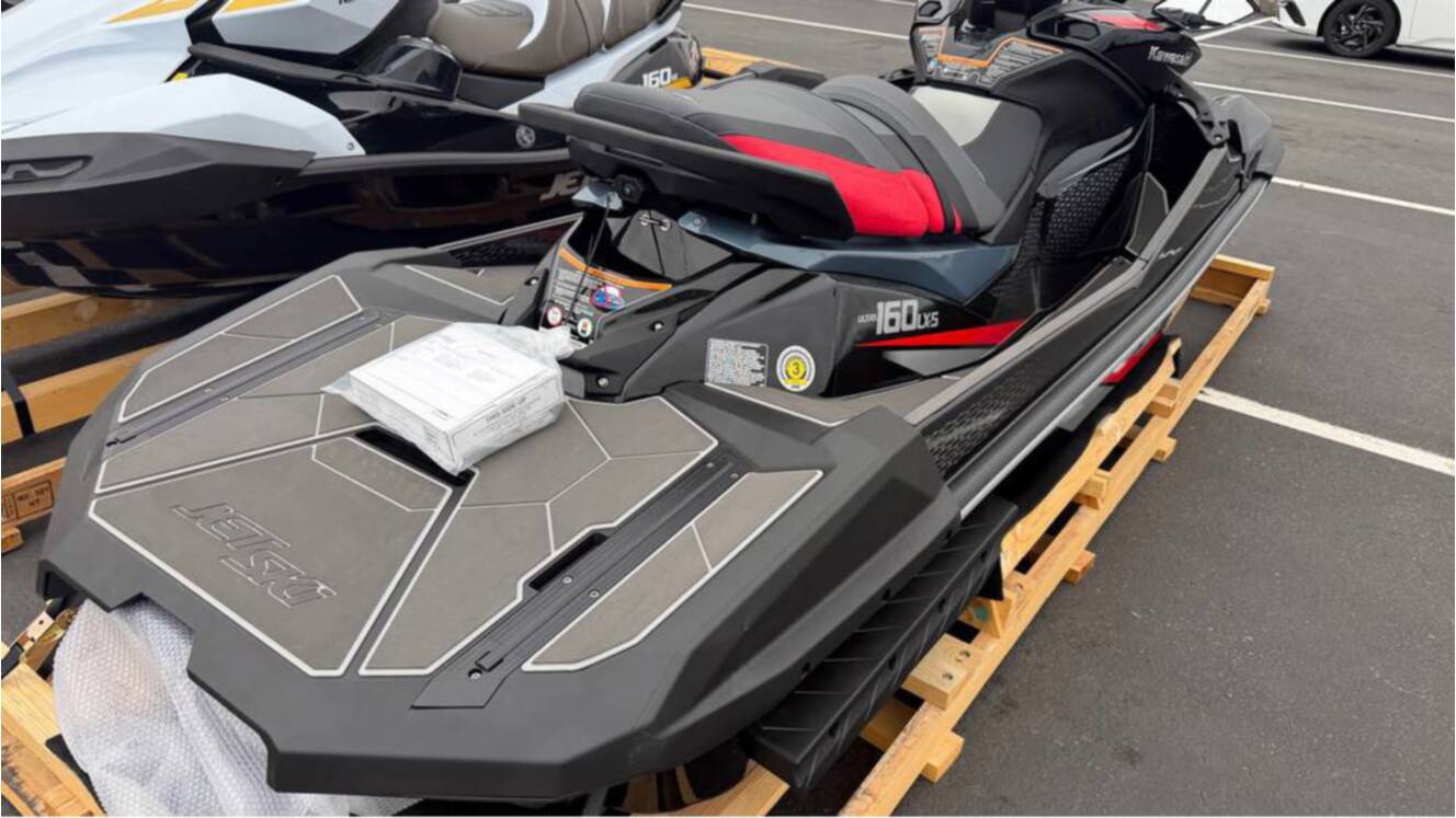 A photo of this 2026 Kawasaki Jet Ski Ultra 160LX-S LX-S