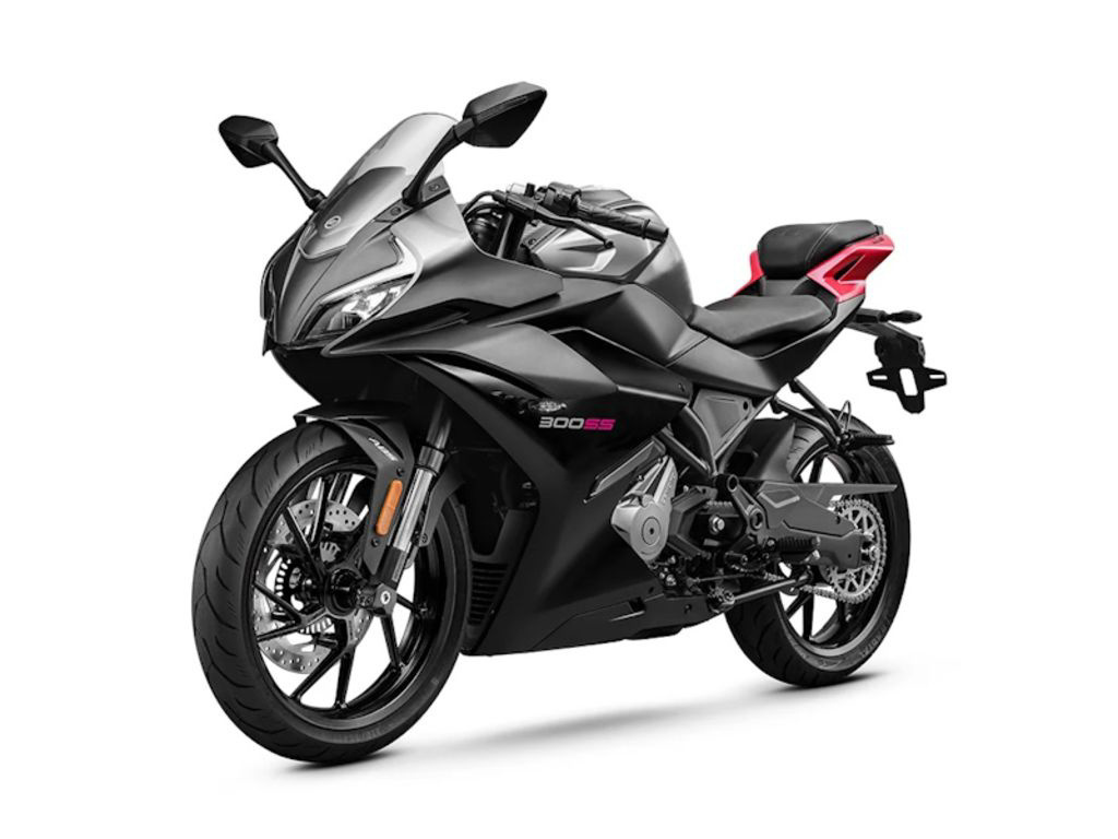 2025 CFMOTO 300SS SS in Gainesville, FL