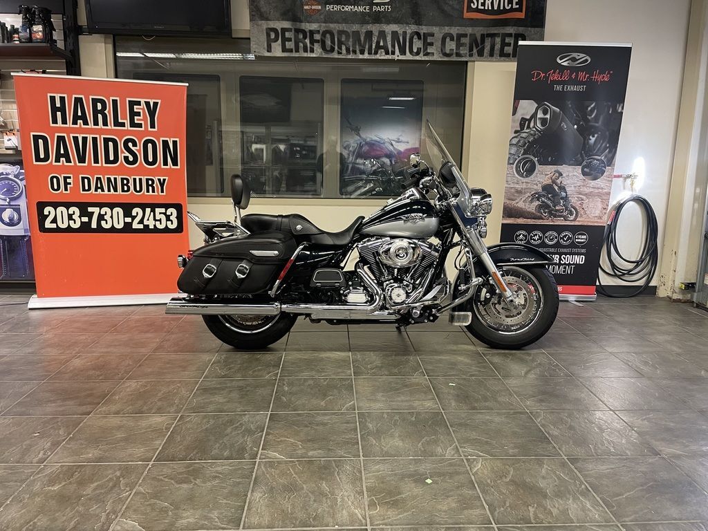 2012 Harley-Davidson® FLHRC - Road King® Classic CLASSIC in Danbury, CT