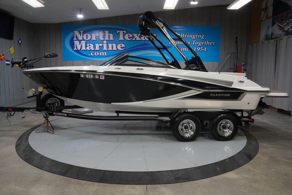 2018 Glastron GTSF 205 in gainesville TX