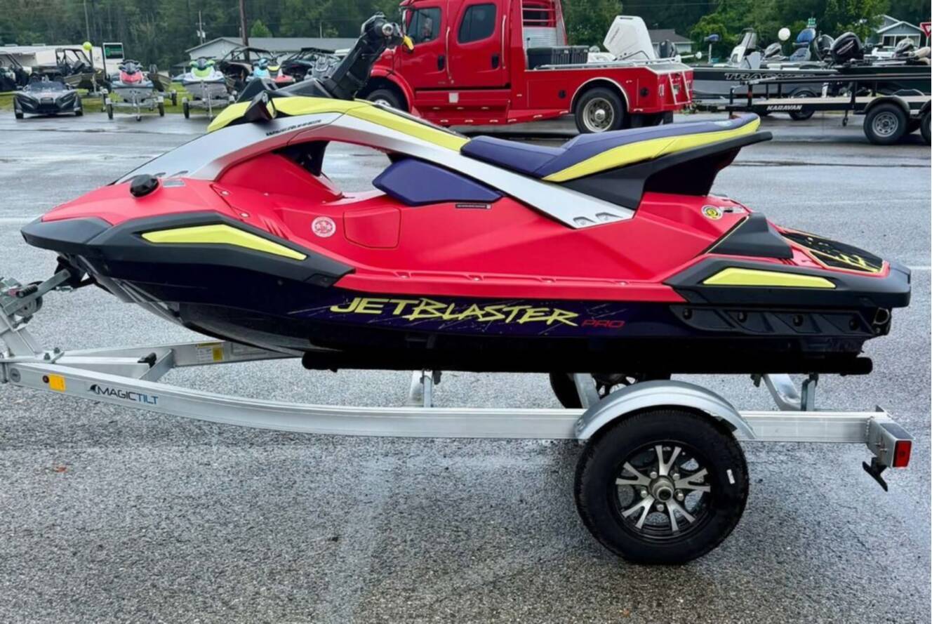 A photo of this 2026 Yamaha JetBlaster PRO 3-Up
