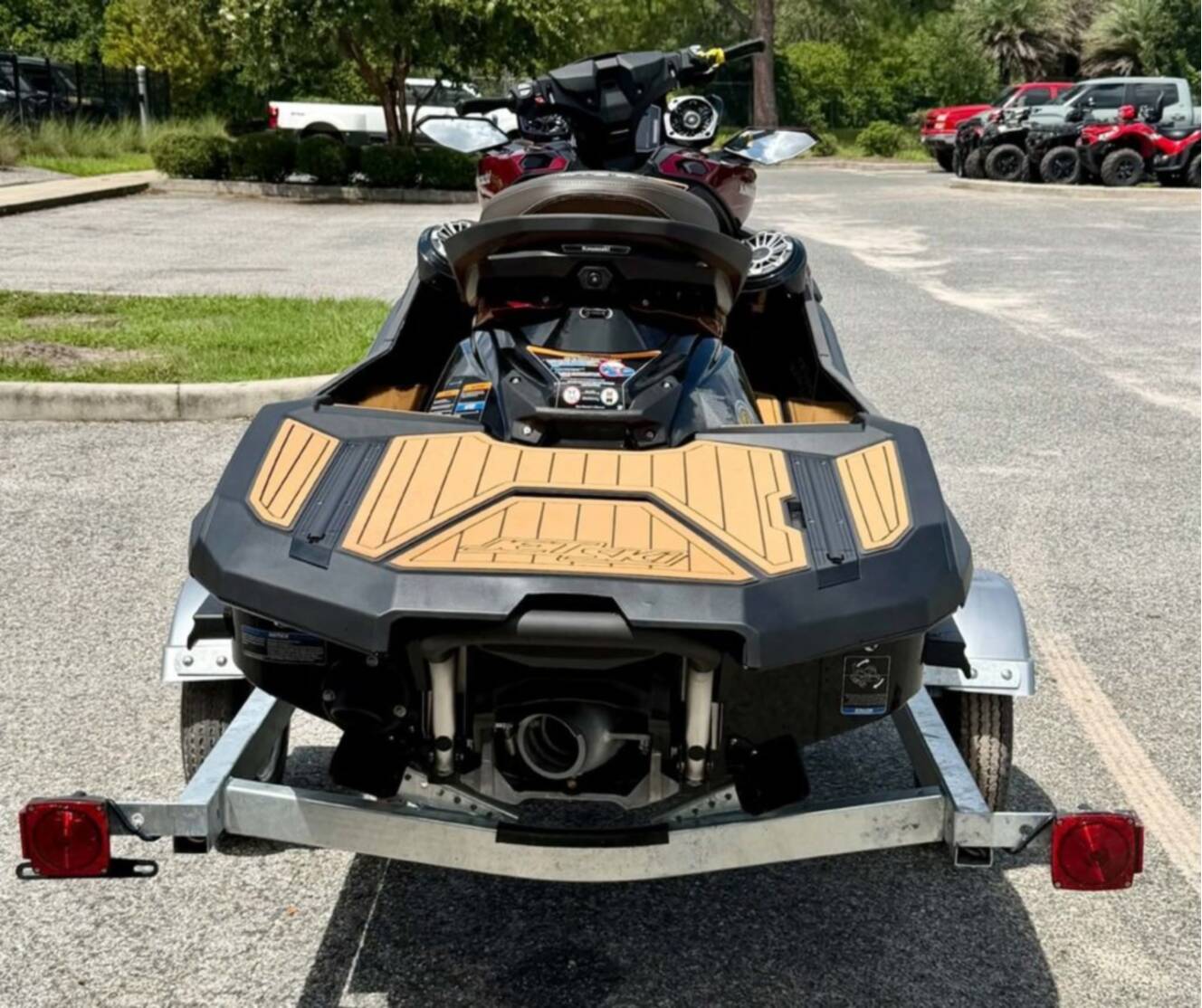 A photo of this 2026 Kawasaki Jet Ski® Ultra® 310 LX