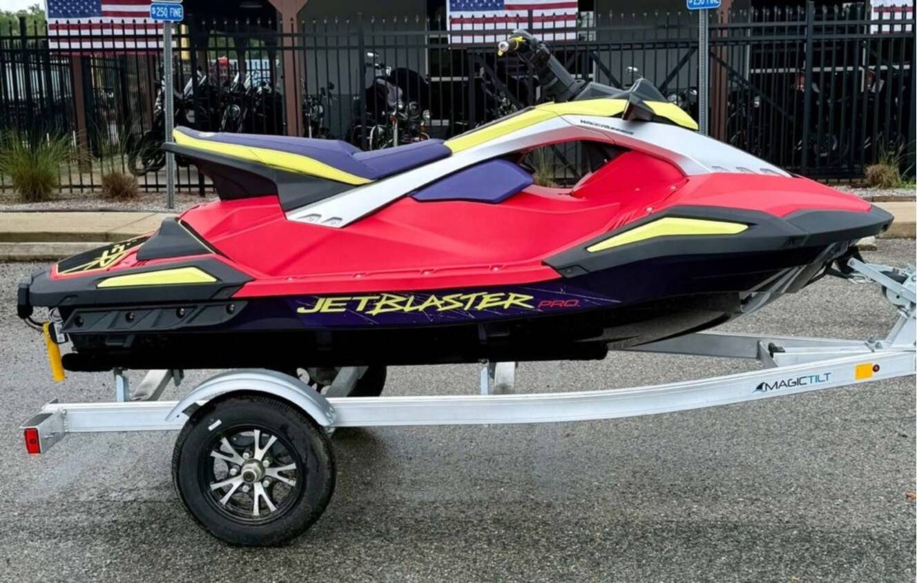 A photo of this 2026 Yamaha JetBlaster PRO 3-Up