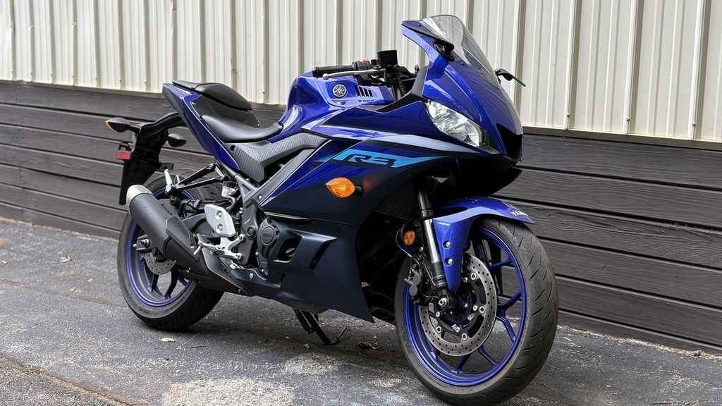 2024 Yamaha YZF-R3 R3 in Waynesboro, VA