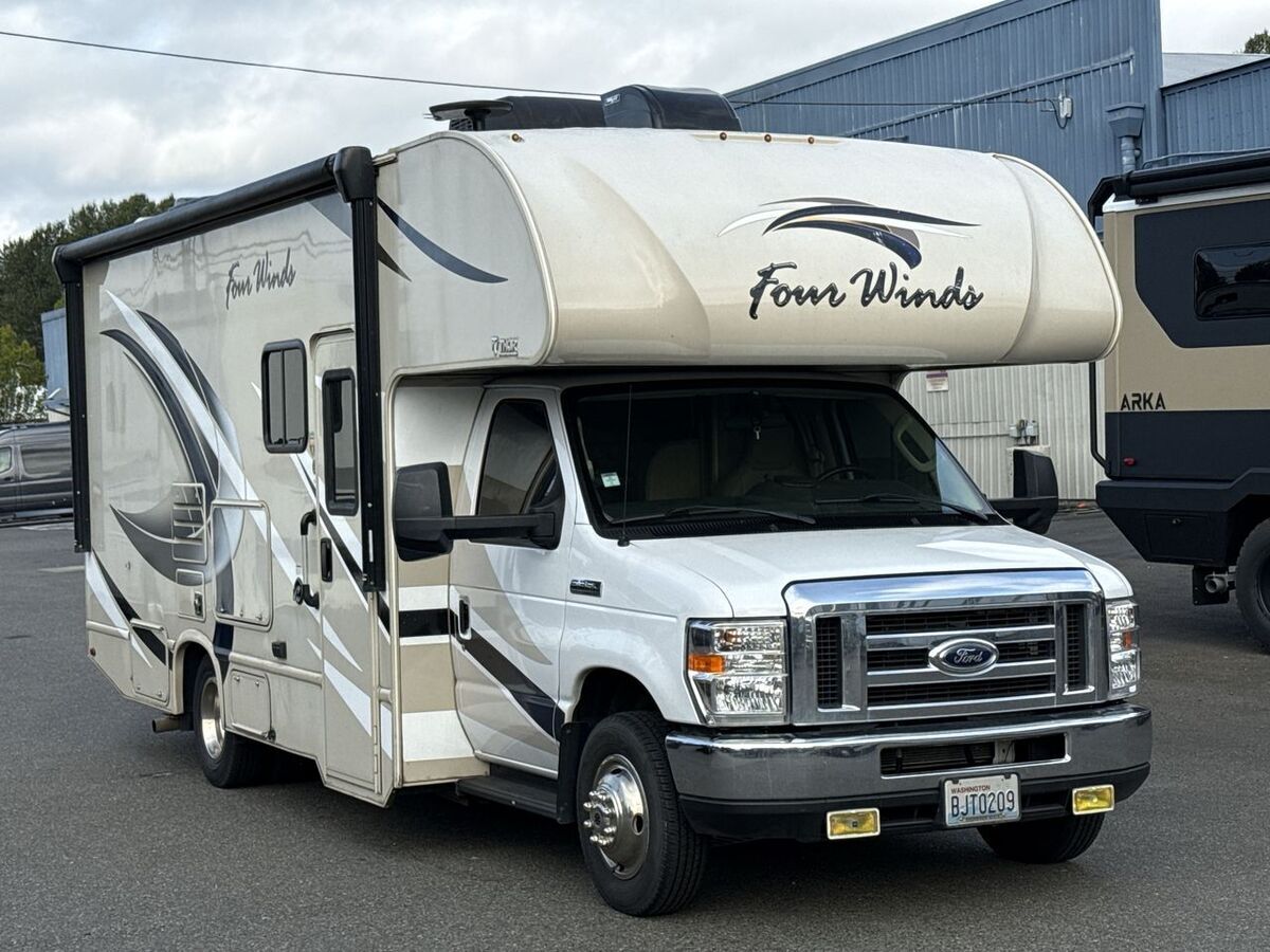 2018 Thor Four Winds 24F RV