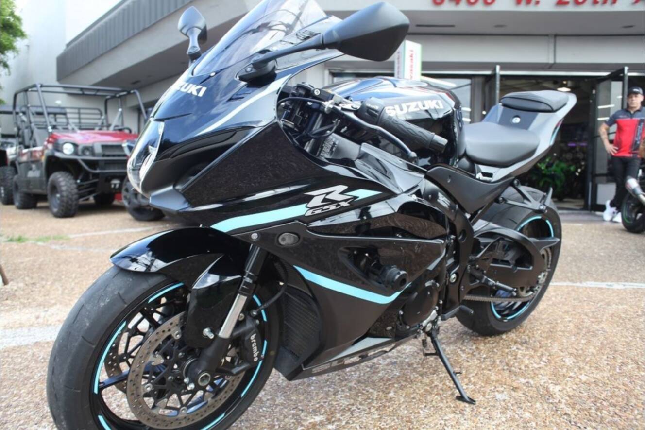 A photo of this 2024 Suzuki GSX-R1000
