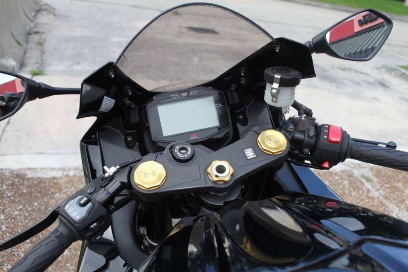 A photo of this 2024 Suzuki GSX-R1000