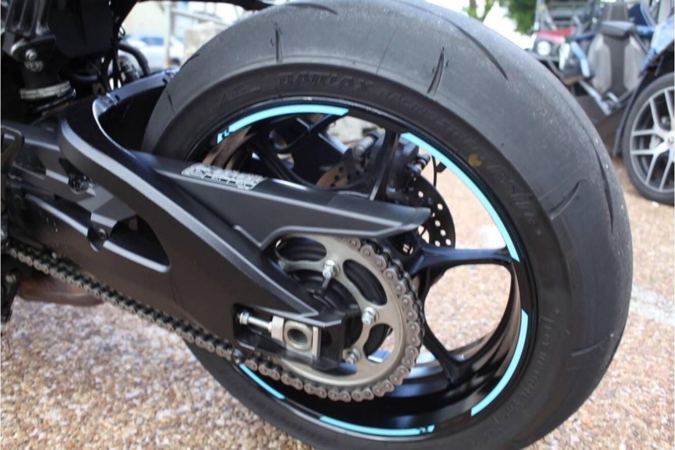A photo of this 2024 Suzuki GSX-R1000
