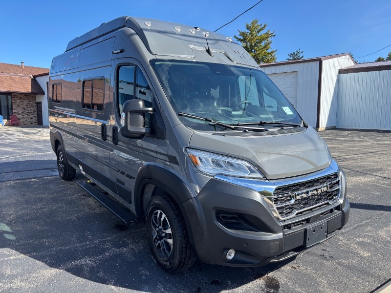 2027 Winnebago Solis 59P in rockford IL
