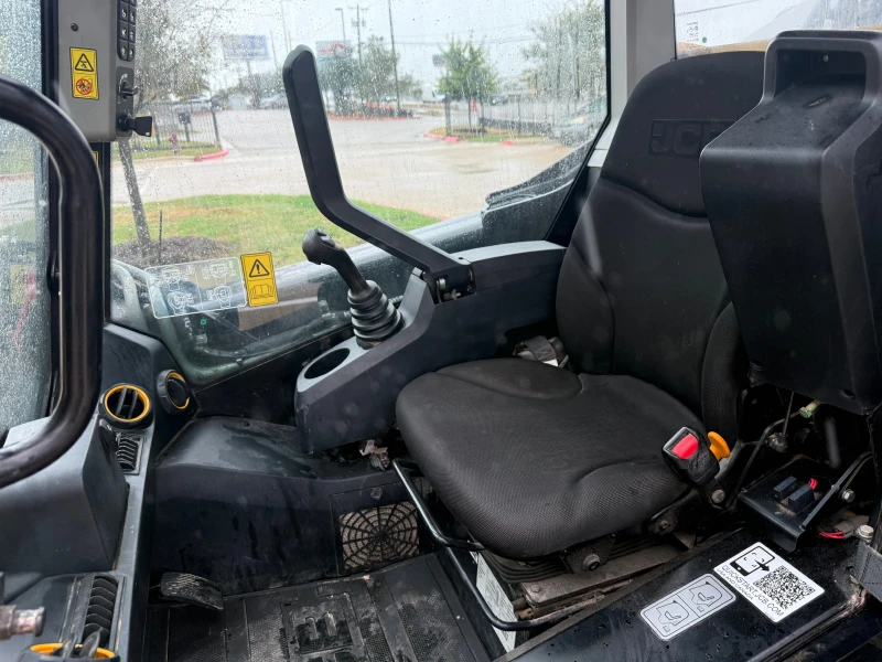 2024 JCB 270T