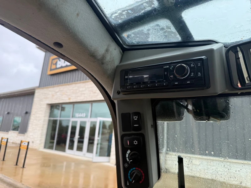 2024 JCB 270T