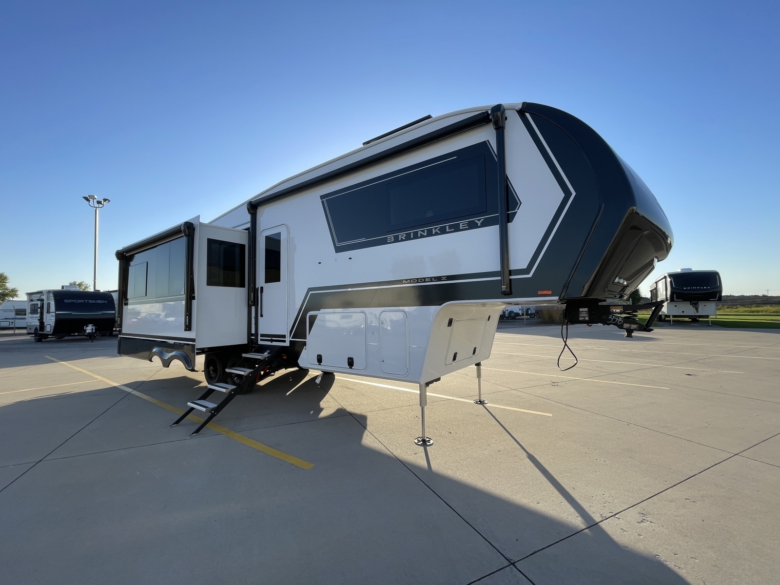 2027 Brinkley Rv MODEL Z 2900 in blue grass IA