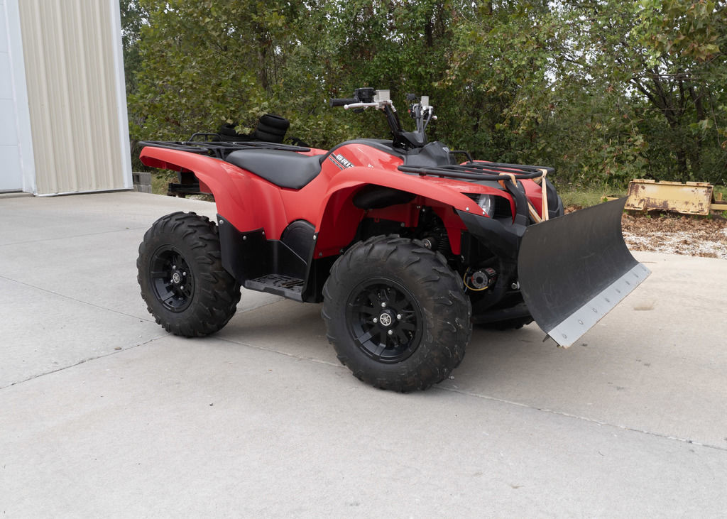 2015 Yamaha Grizzly 700 FI Auto 4x4 EPS in osage beach MO