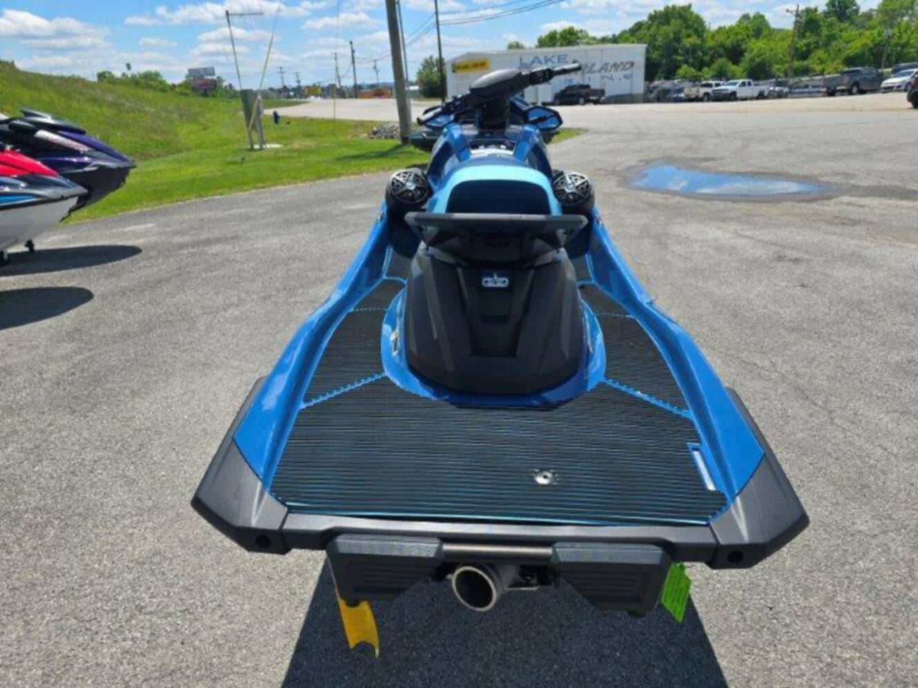 A photo of this 2026 Yamaha Waverunner VX Cruiser w/ Audio