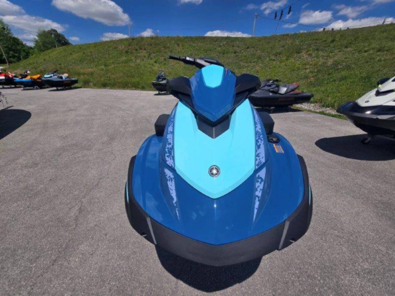 A photo of this 2026 Yamaha Waverunner VX Cruiser w/ Audio
