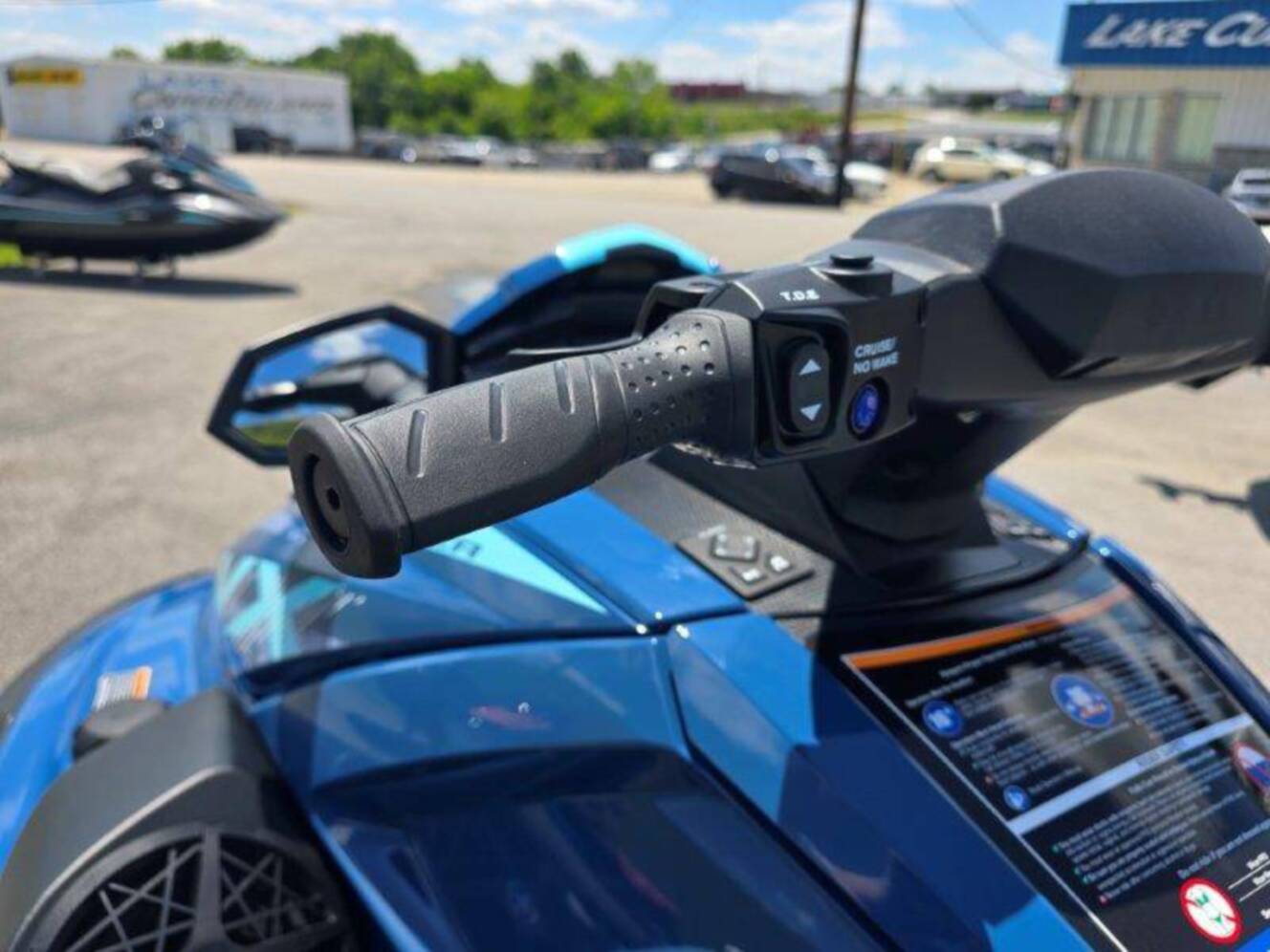 A photo of this 2026 Yamaha Waverunner VX Cruiser w/ Audio