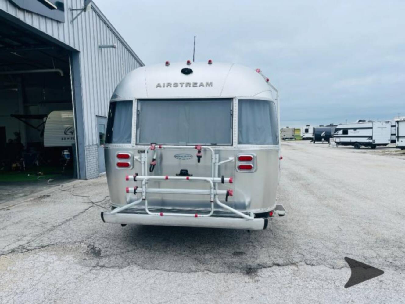 A photo of this 2017 Airstream Flying Cloud 25FB
