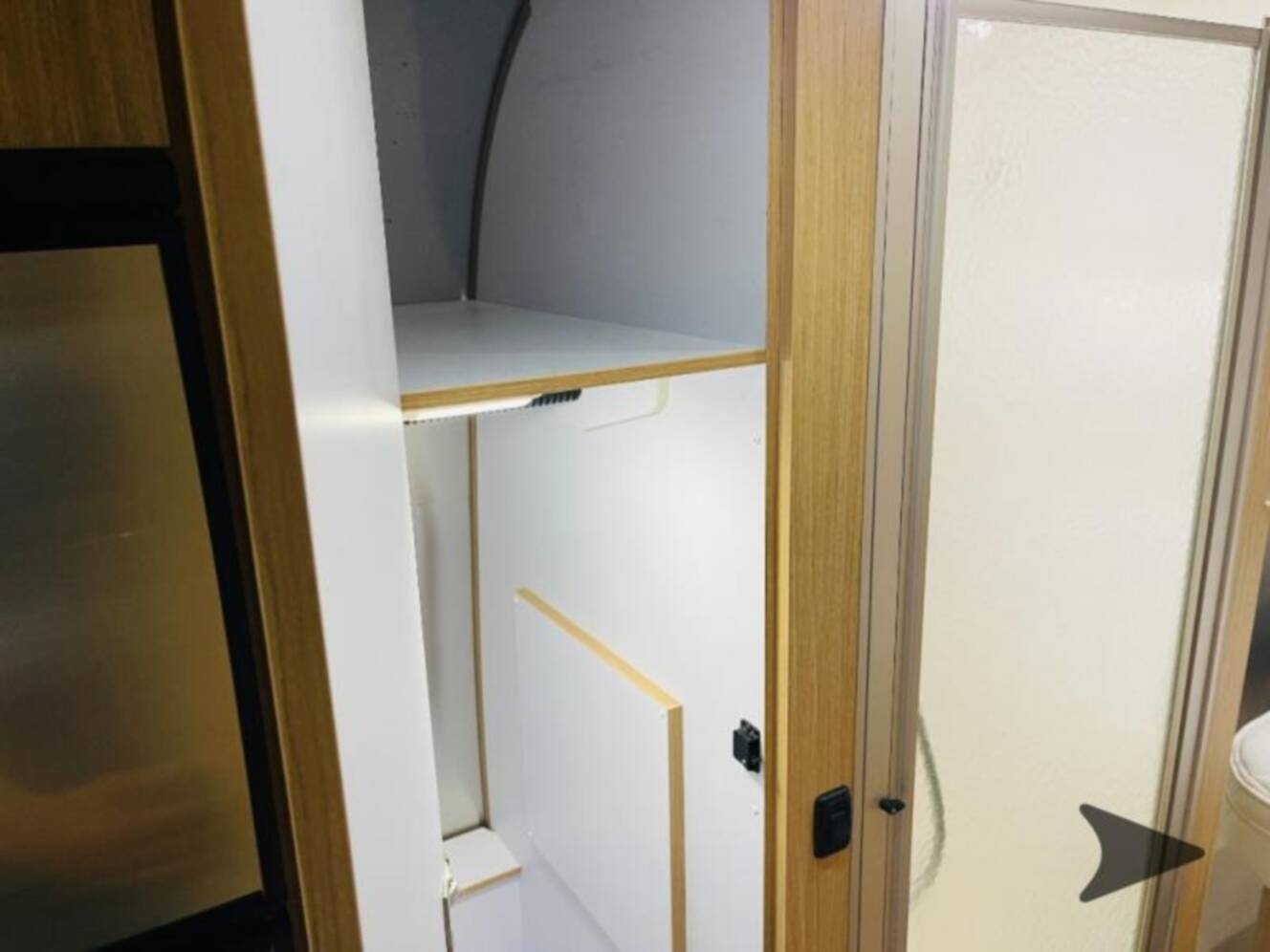 A photo of this 2017 Airstream Flying Cloud 25FB