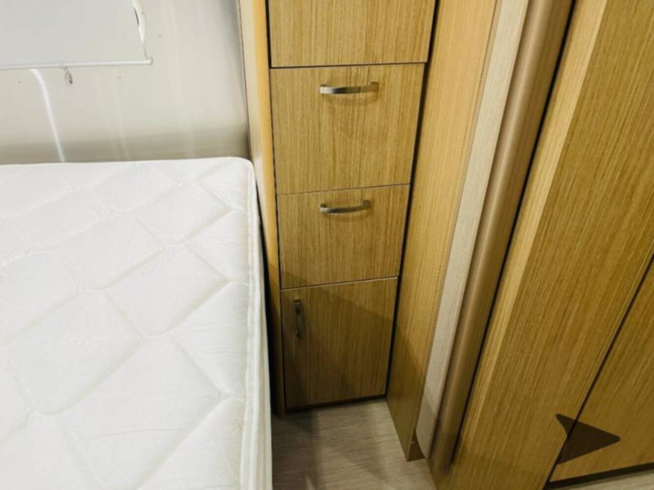 A photo of this 2017 Airstream Flying Cloud 25FB