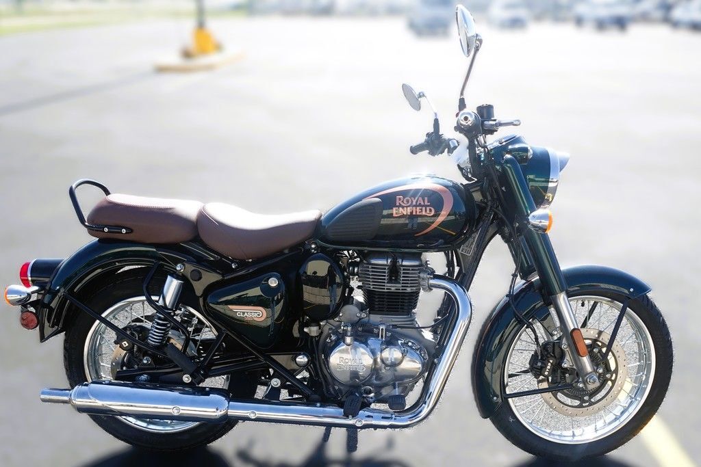 2024 Royal Enfield Classic 350 Halcyon Green 350 in Rapid City, SD