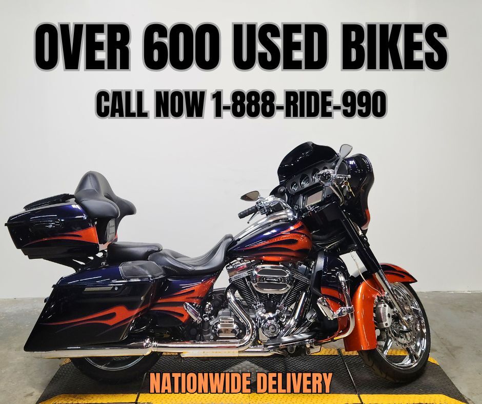 2015 Harley-Davidson® CVO Street Glide® CVO in Sandusky, MI