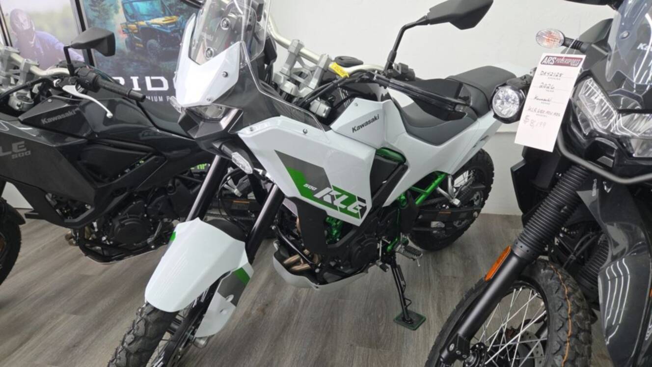A photo of this 2026 Kawasaki KLE®500 SE ABS