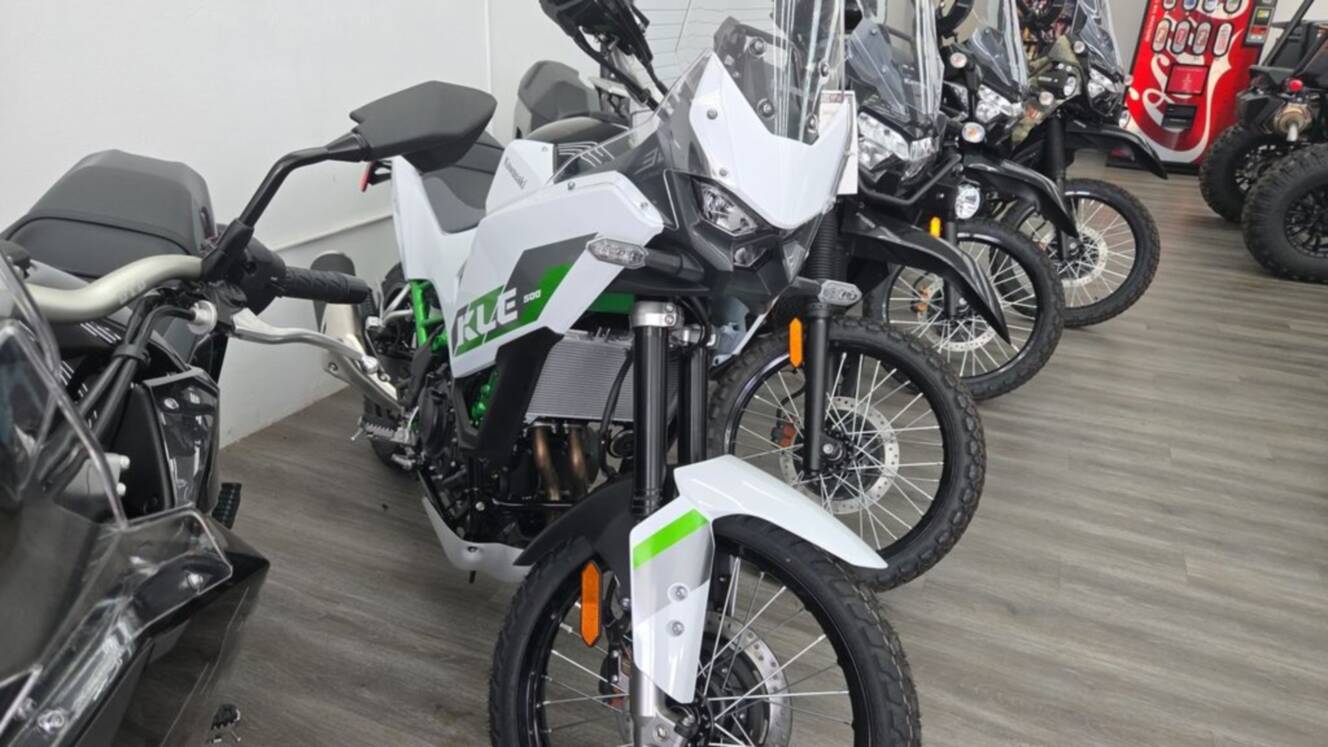 A photo of this 2026 Kawasaki KLE®500 SE ABS