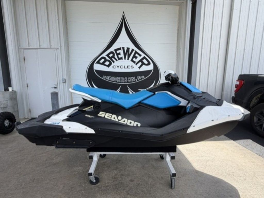 2019 Sea-Doo Spark® 3-up Rotax® 900 H.O ACE IBR & CONV Three Seater jet ski