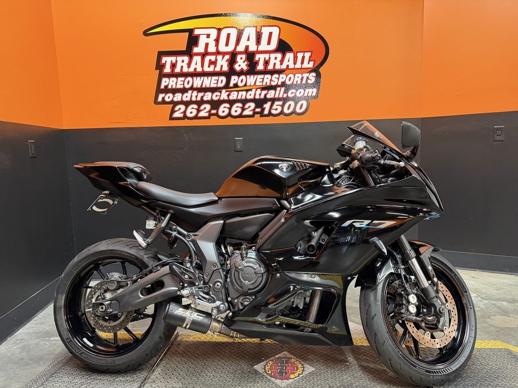 2022 Yamaha YZF-R7 R7 in Big Bend, WI
