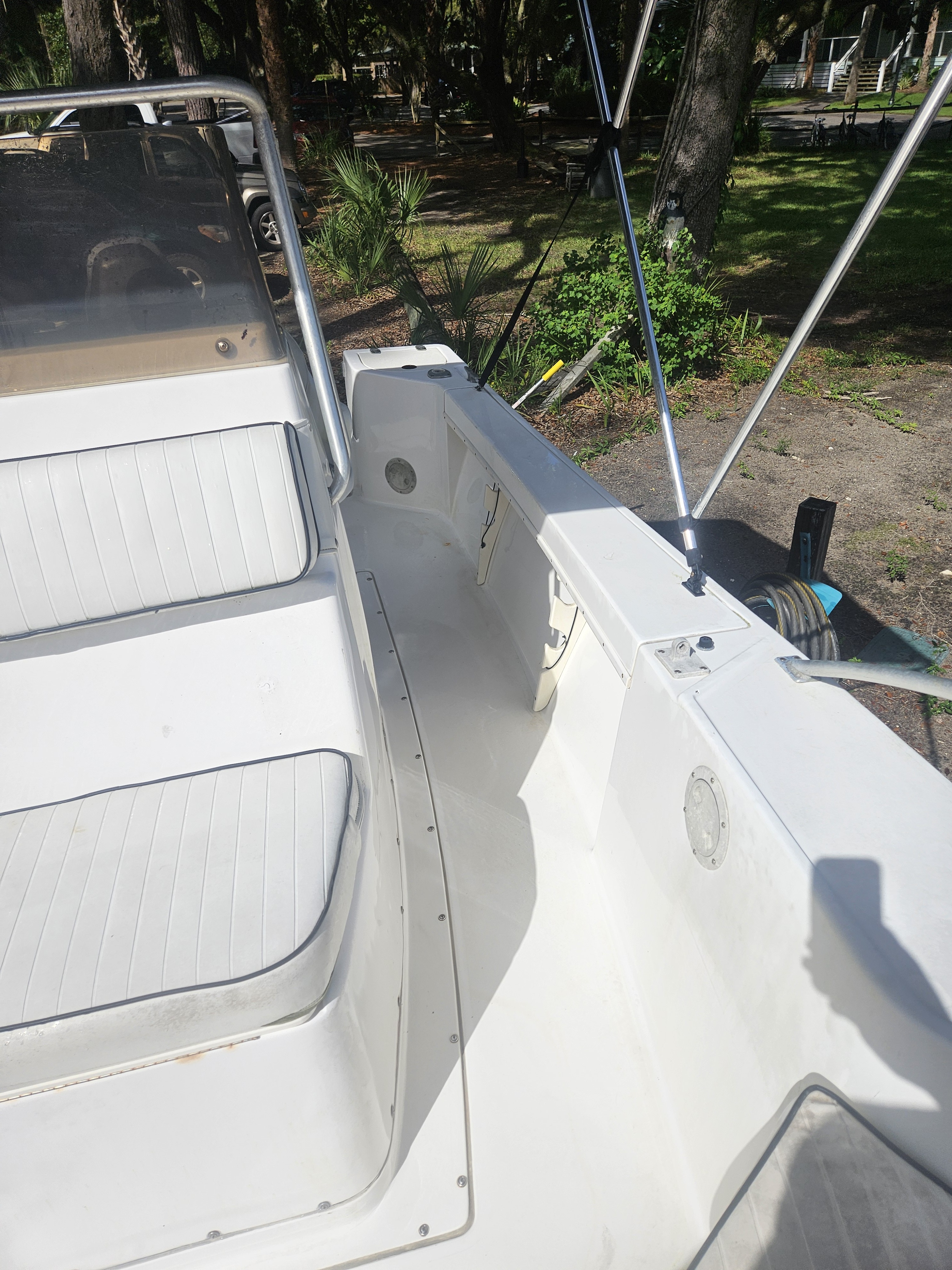 1999 Mako 191 CENTER CONSOLE in east greenwich RI