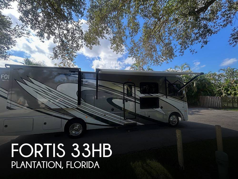 2023 Fleetwood Fortis 33HB in plantation FL